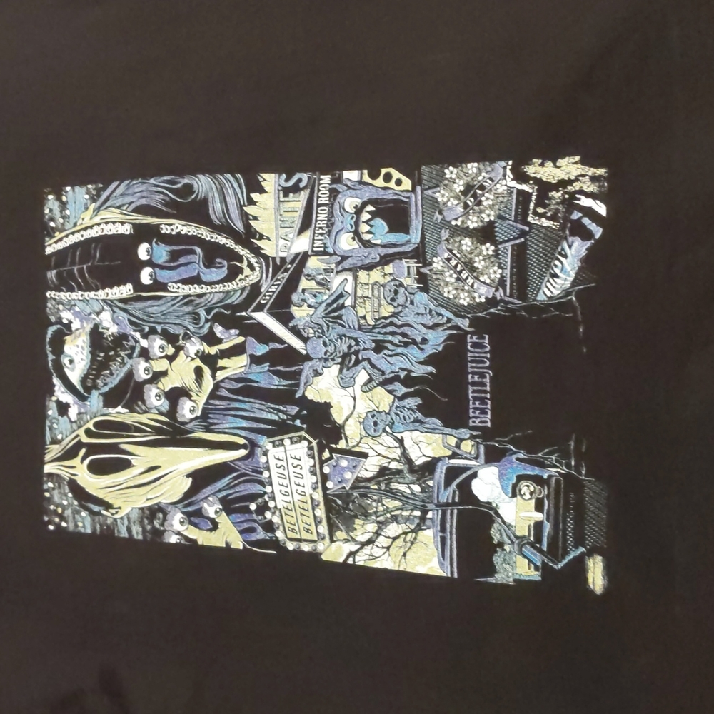 Beetlejuice t-shirt ladies medium vneck NWOT